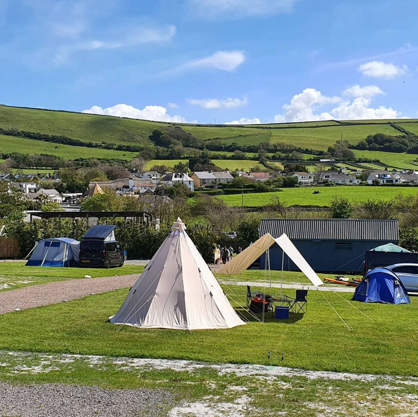 Campsite In Devon Near The Beach Camping At Croyde Bay campsite-in-devon-near-the-beach-camping-at-croyde-bay